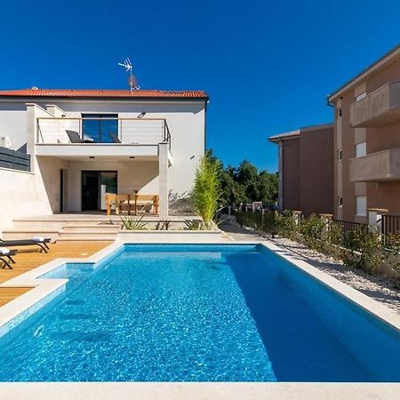 Villa Munat Ližnjan المظهر الخارجي الصورة