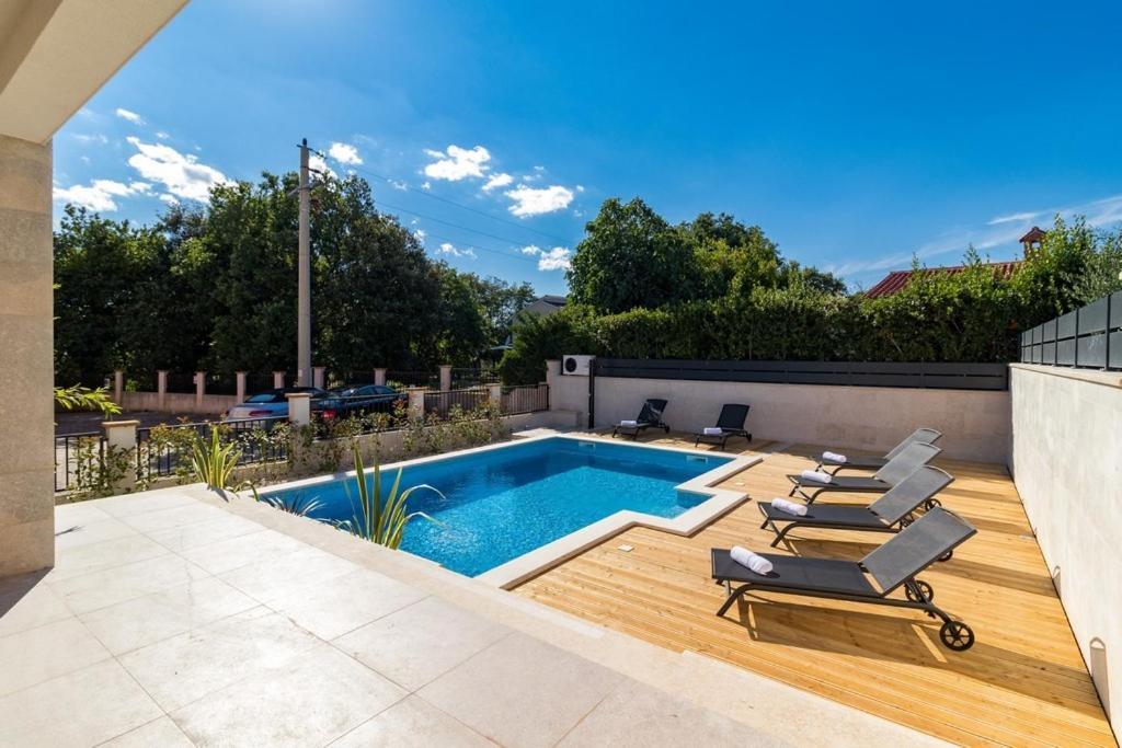 Villa Munat Ližnjan المظهر الخارجي الصورة