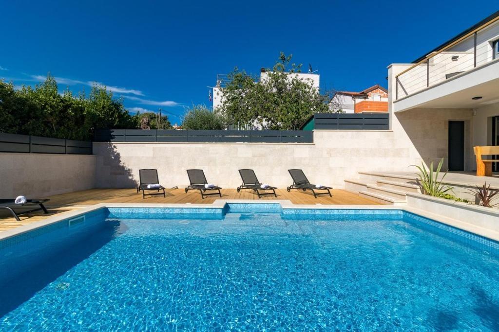 Villa Munat Ližnjan المظهر الخارجي الصورة
